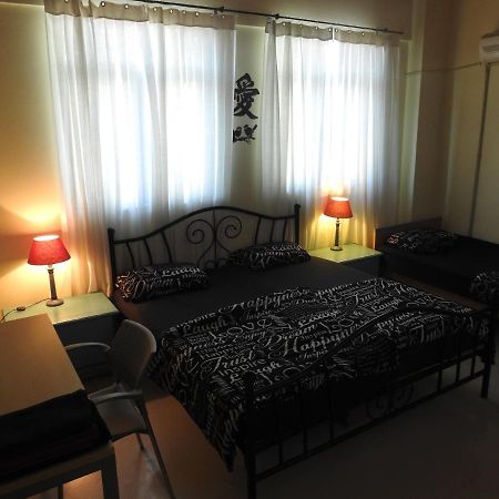Port Very Near Fast Wi-Fi Netflix Room1 ピレウス エクステリア 写真